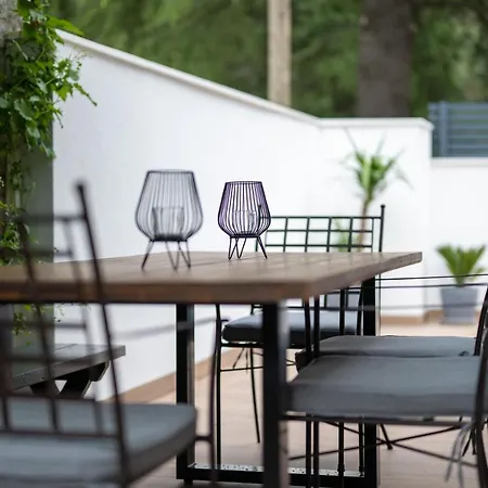 Сasa de vacaciones Greystone Omiš